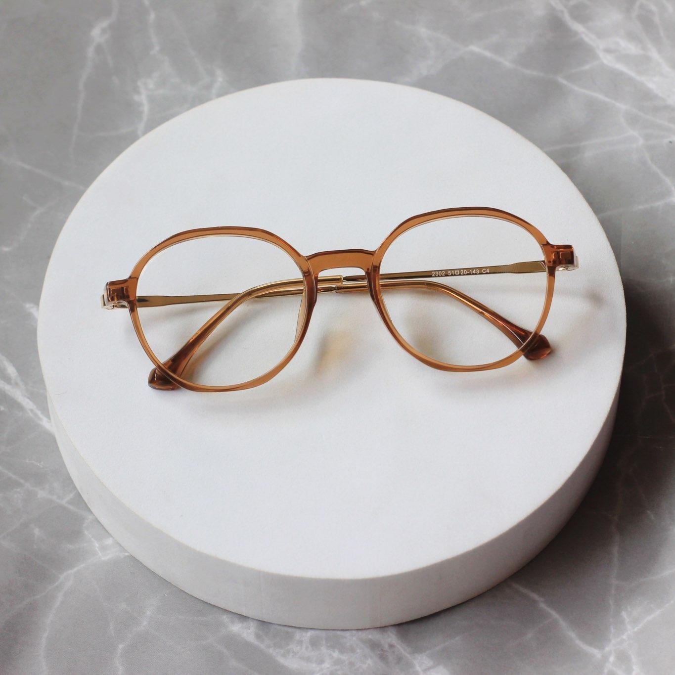 tom-ford-round